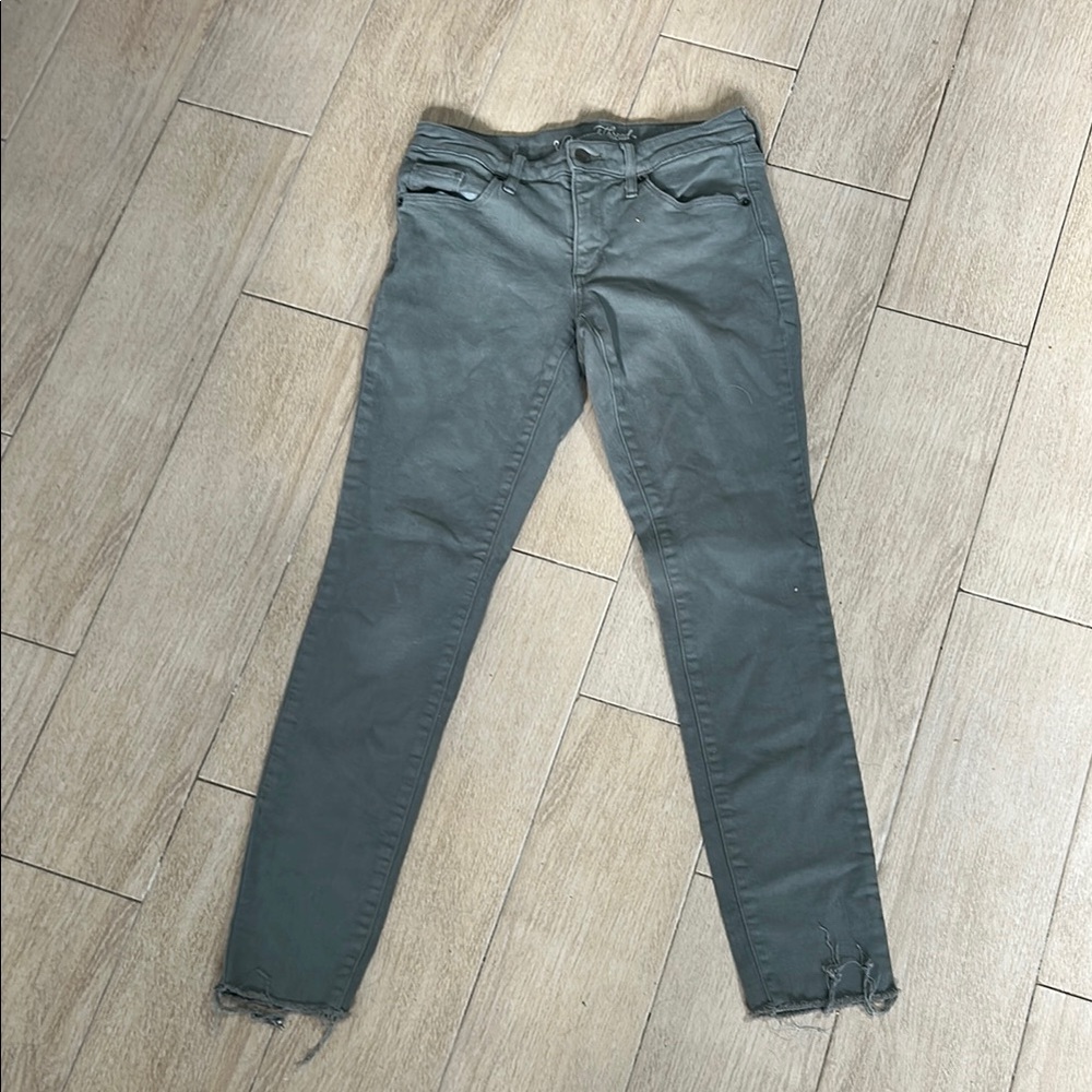 Women's Green Jeans Sz 4/27